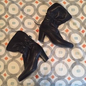 Clarks Artisan Black leather heeled boots